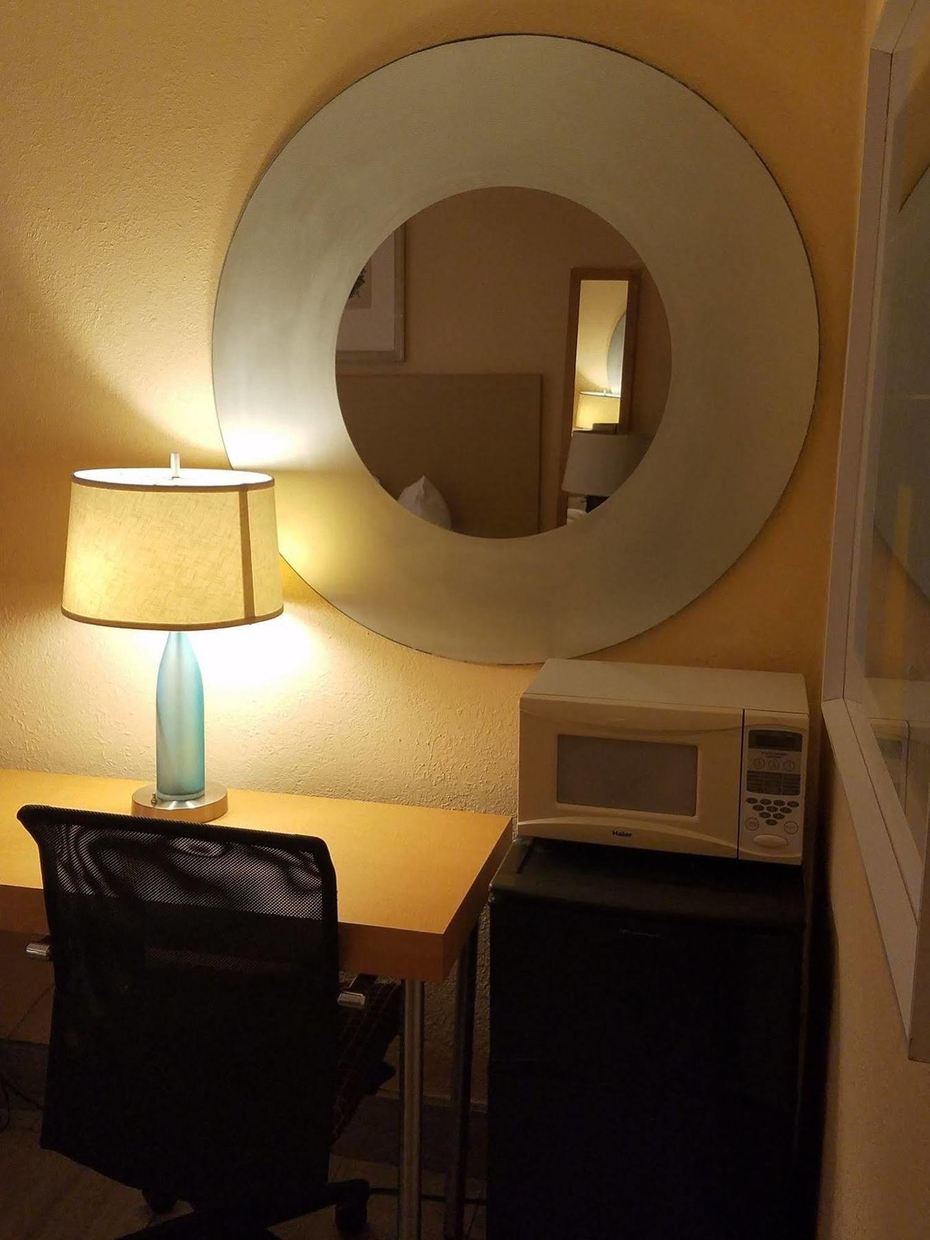 Sea Banks Motor Inn Миртл-Бич Экстерьер фото