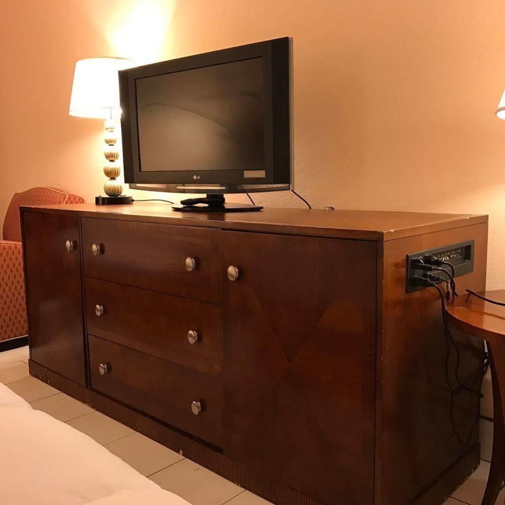 Sea Banks Motor Inn Миртл-Бич Экстерьер фото