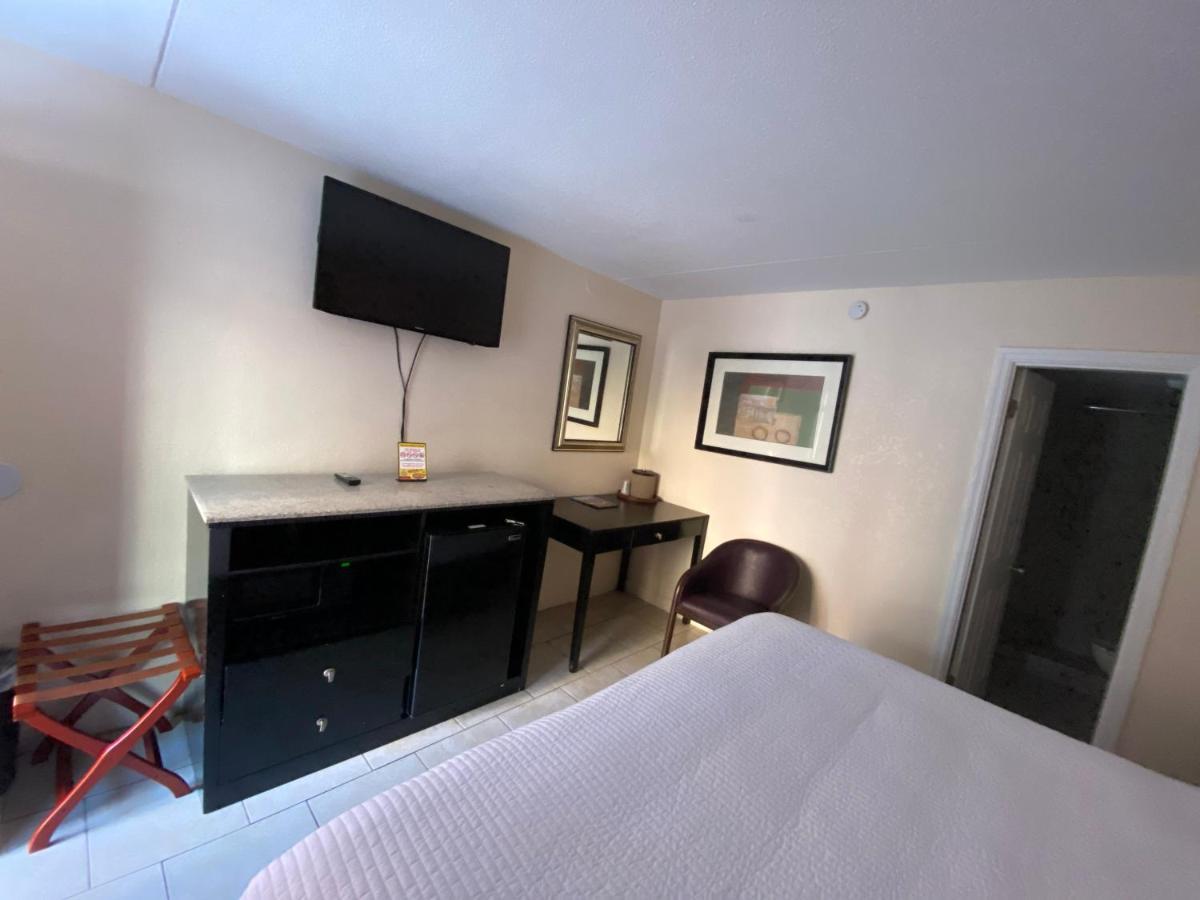 Sea Banks Motor Inn Миртл-Бич Экстерьер фото